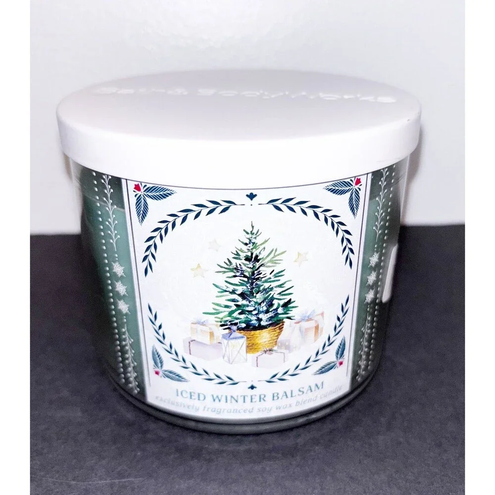 Bath & Body Works Iced Winter Balsam Large Candle - Picture 1 of 3